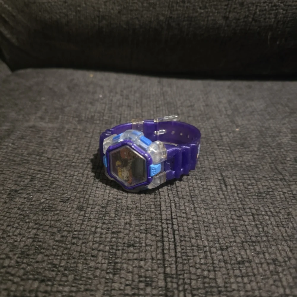 Nickelodeon hexagon shaped